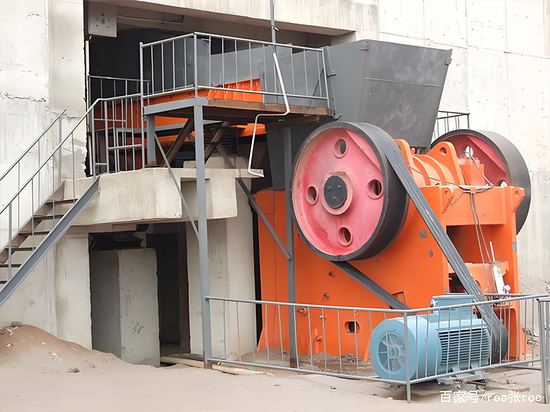 顎式破碎機的維護(hù)與保養(yǎng) 1 颚式破碎机