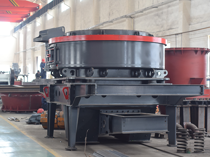 青石制砂機(jī)設(shè)備介紹|性能|價(jià)格 1 青石制砂机设备介绍|性能|价格 - 丁博重工(images 1)