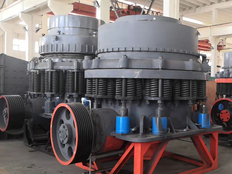 圓錐破碎機(jī)工作時(shí)需要注意的事項(xiàng) 1 圆锥破碎机