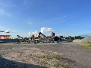 固定式花崗巖破碎生產(chǎn)線(xiàn)和移動(dòng)式花崗巖破碎生產(chǎn)線(xiàn)...