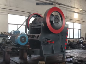 PEW760鄂式破碎機試機成功 – 高效破碎、穩定...